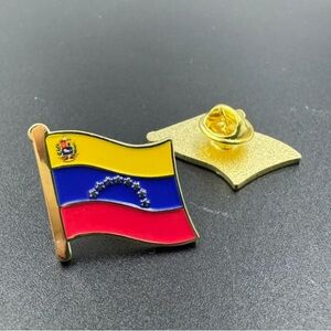 Venezuela Flag Pin